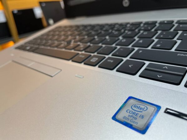 hp probook 640 g4 i5-8350u 8-256gb ssd 14hd