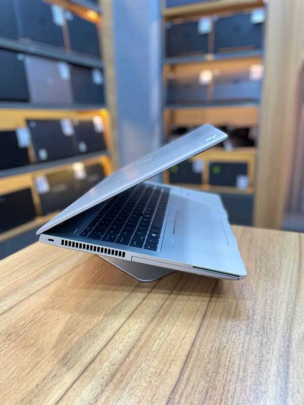 hp ProBook 650 g4 i5-7300u 8-256gb ssd15.6 hd