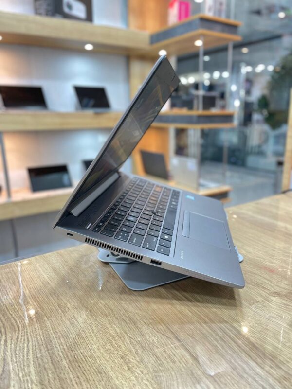 hp-zbook-14u-g5-i5-8250u-16-256gb-ssd-14-fhd