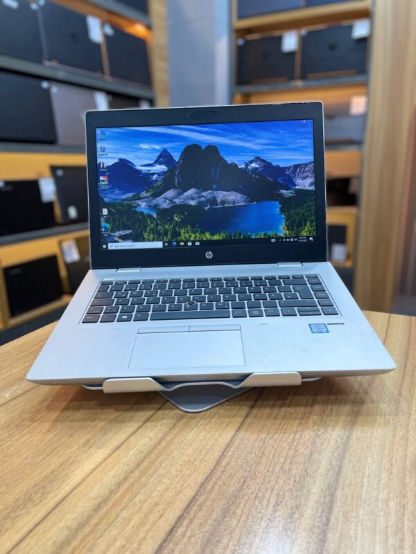hp probook 640 g4 i5-8350u 8-256gb ssd 14hd