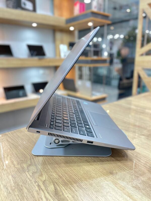hp-zbook-14u-g5-i5-8250u-16-256gb-ssd-14-fhd