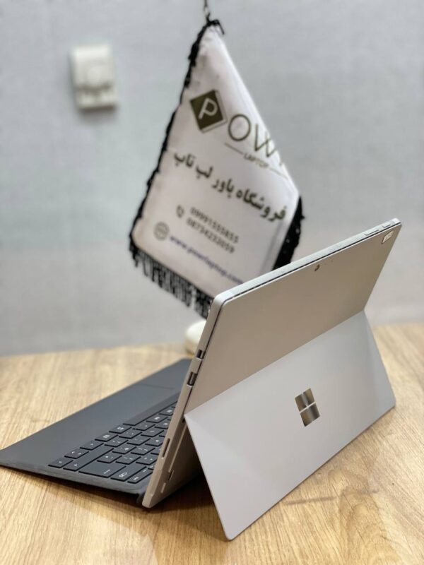 سرفیس استوک پرو 5 surface pro5 i5-7300u 8-256 gb ssd 12.3" 2k