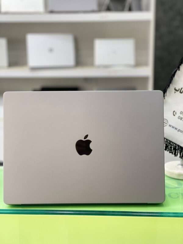 Apple MacBook Pro A2485 M1 pro 32-500gb ssd 16"