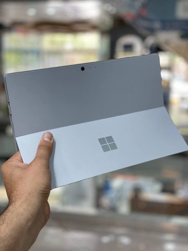 microsoft surface pro5 i7-7660u 88-256gb ssd 12.3 2k