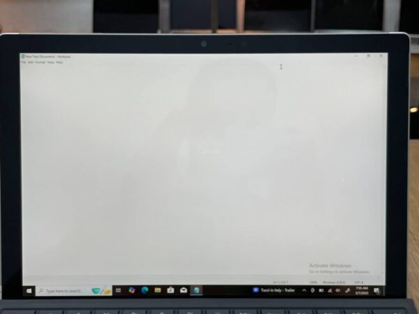 microsoft surface pro5 i7-7660u 88-256gb ssd 12.3 2k