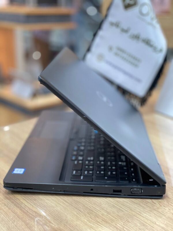 Dell Latitude 5580 i7-7820HQ 8-256 gb ssd 15.6" hd