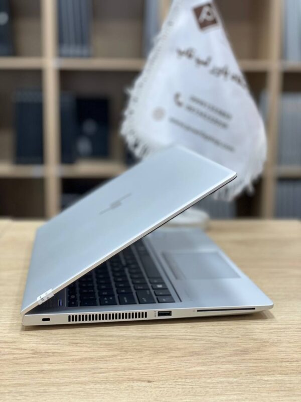 HP EliteBook 840 G6 i5-8350U 8-256GB ssd intel UHD 620 14"