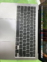 Apple MacBook Air A2337   M1 2020 8-256gb ssd  13.3" 3K - Image 3