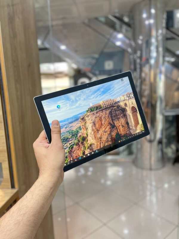 microsoft surface pro5 i7-7660u 88-256gb ssd 12.3 2k