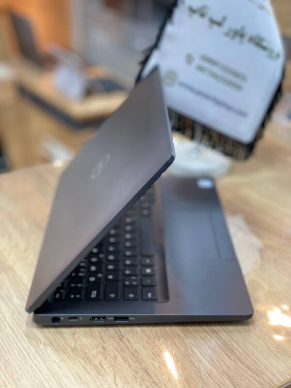 dell latitude 5300 i5-8365U 8-256gb ssd 14" fhd