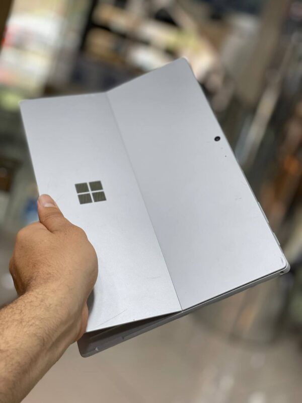 microsoft surface pro5 i7-7660u 16-1TB ssd 12.3 2k
