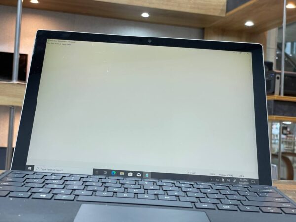 surface pro7 i5-1035G4 8-128gb ssd 12.3" 2k