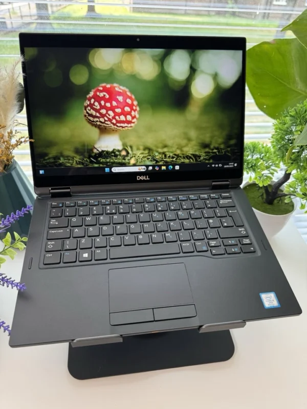 لپ تاپ استوک دل Dell Latitude 7390 -2in1- touch  core i5-8365U 8G-256G 13.3