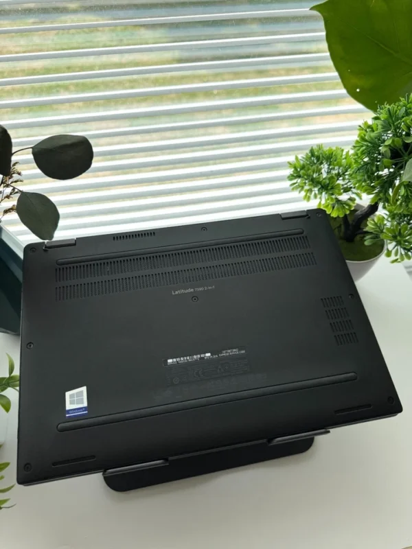 لپ تاپ استوک دل Dell Latitude 7390 -2in1- touch  core i5-8365U 8G-256G 13.3
