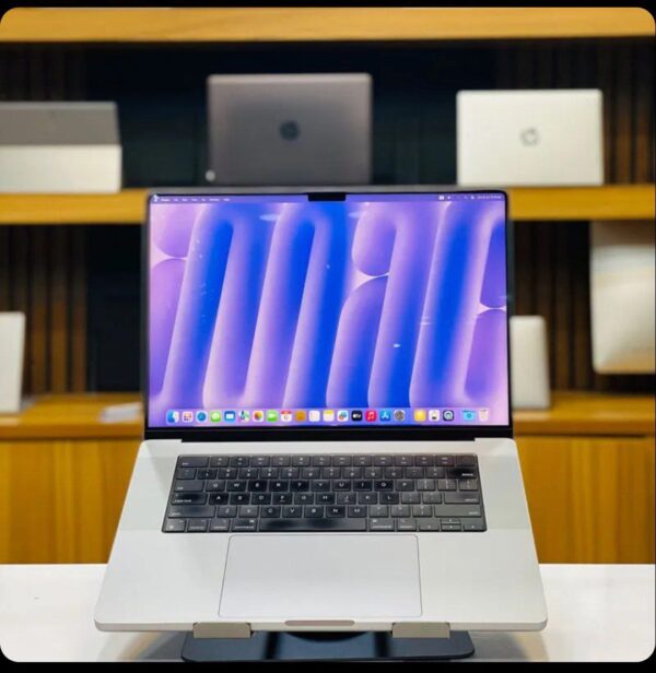 لپ تاپ استوک لپ‌تاپ Apple Macbook Pro 2021 (16") M1 Pro 16G-500G M1 PRO 16.2" 3K Retina