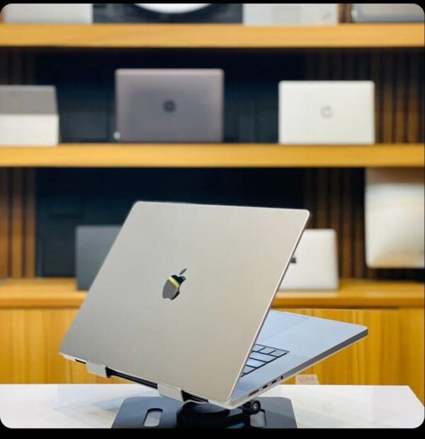 لپ تاپ استوک لپ‌تاپ Apple Macbook Pro 2021 (16") M1 Pro 16G-500G M1 PRO 16.2" 3K Retina