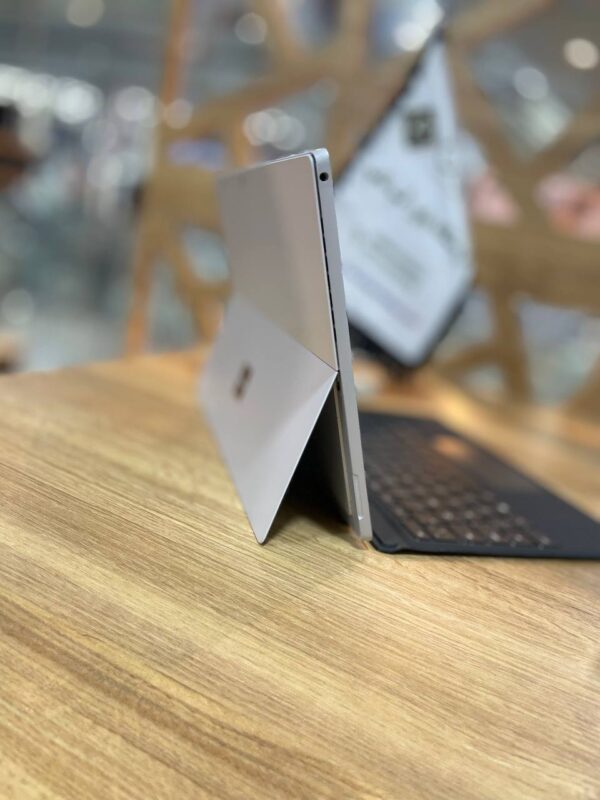 لپ تاپ استوک مایکروسافت "12.3 Microsoft Surface pro 7+ i5-1135G7 16-256 gb ssd sim