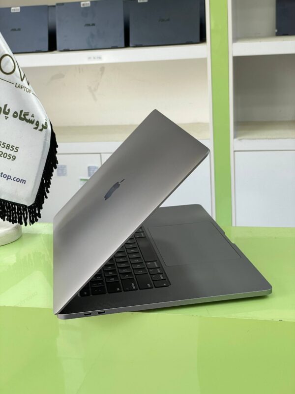 لپ تاپ استوک Apple MacBook Pro 2019 A2141 i9-9880H 64-2tb ssd 8gb amd pro 5500 16"