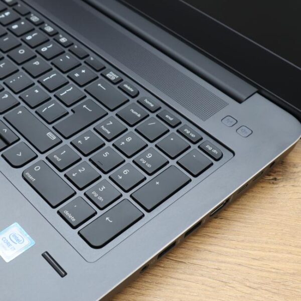 لپ تاپ استوک HP  ZBook 15 G3 – Touch Core i7-6820HQ 16G 512G 2GB Nvidia Quadro M1000M 15.6" Full HD
