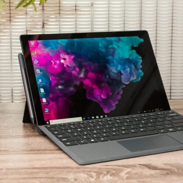 لپ تاپ استوک  Microsoft surface Pro 6 core i5-8350U 8GB-256GB INTEL  UHD 12.3″ 2K TOUCH